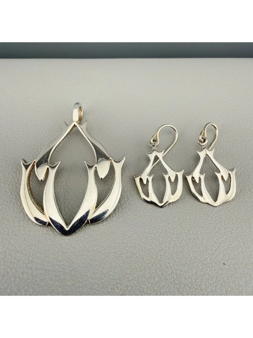 Vintage 925 Sterling Silver Fish Pendant Earrings Set School Descending Artisan